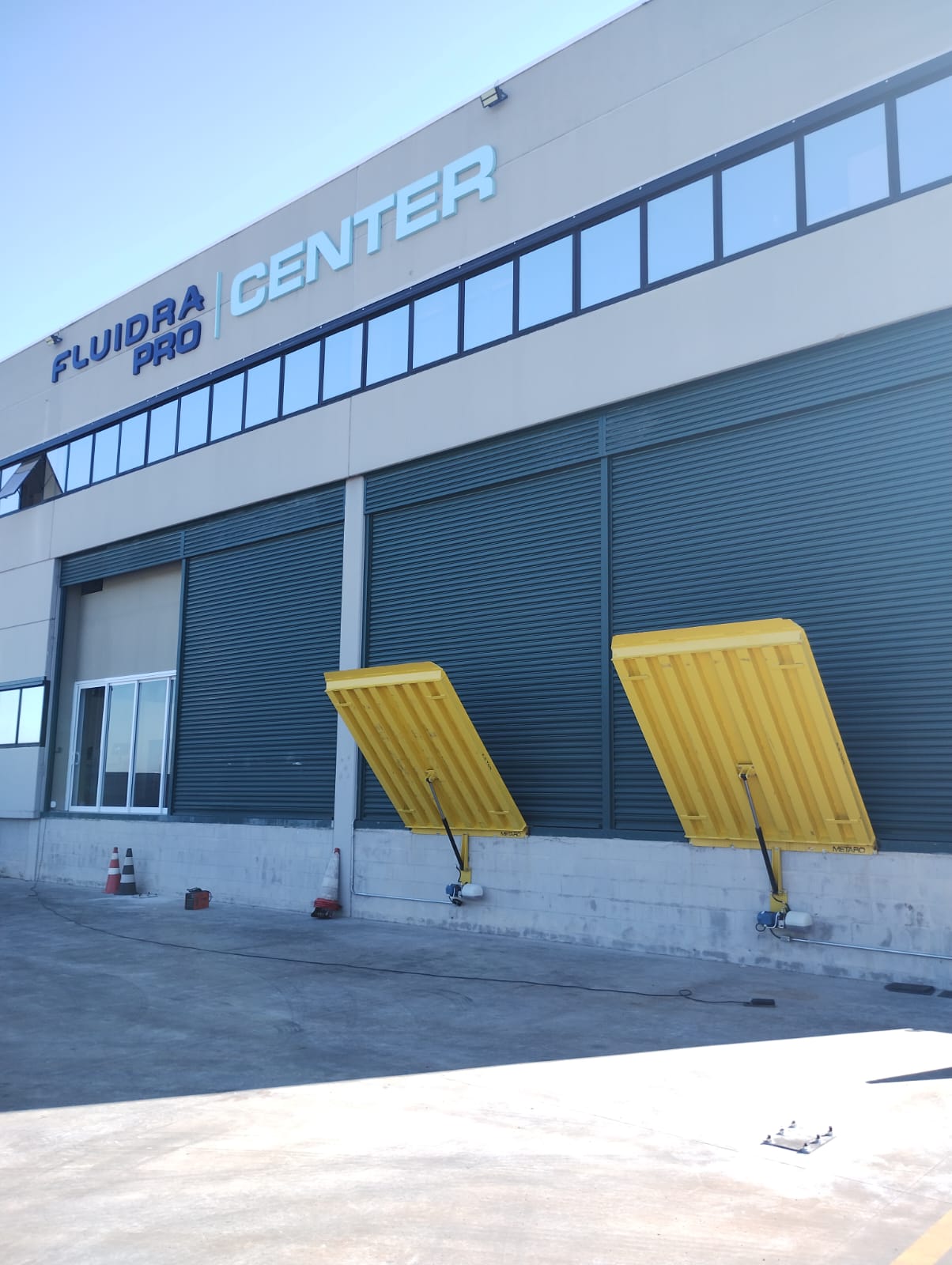 Fachada Fluidra Pro Center finalizada — Fluidra do Brasil